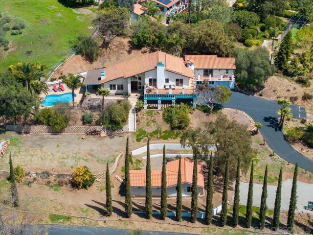 26036 38 Kaywood Terrace, Escondido CA: https://media.crmls.org/mediaz/f6267c45-c17e-423c-adf6-2cc32af9d86c.jpg