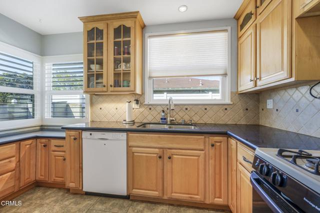 Detail Gallery Image 5 of 36 For 1201 W Beverly Dr, Oxnard,  CA 93030 - 3 Beds | 2 Baths