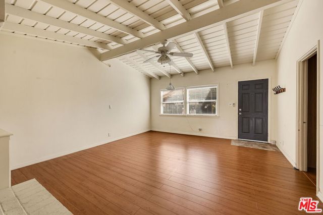 15217 Hartsook Street photo 7