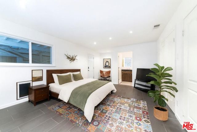 8328 Kirkwood Drive, Los Angeles CA: https://media.crmls.org/mediaz/f626af15-06aa-4da3-a55d-ae096ff2b5e2.jpg