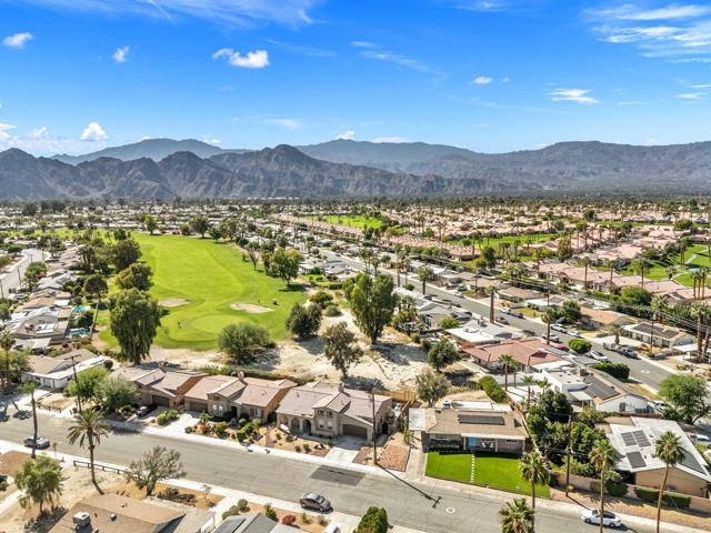 42245 Kansas Street, Palm Desert CA: https://media.crmls.org/mediaz/f6270775-672f-49f6-9046-fd50494d7d21.jpg