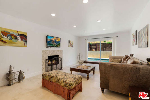 5402 CEDARHAVEN Drive, Agoura Hills CA: https://media.crmls.org/mediaz/f627a8b3-3d1c-4a94-a1ea-5eb1b3bf747e.jpg