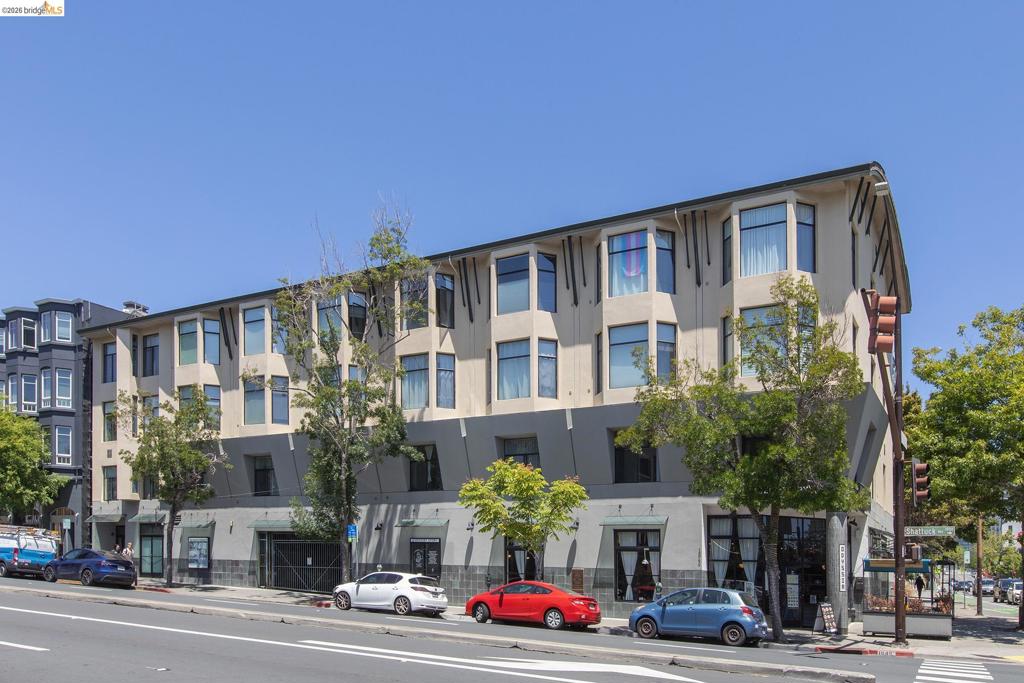 1849 Shattuck Ave #207