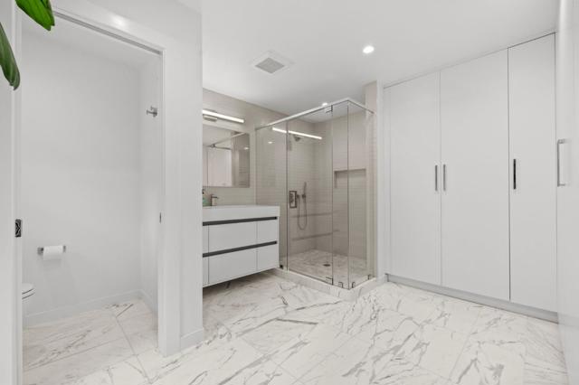 244 Roblar Avenue, Hillsborough CA: https://media.crmls.org/mediaz/f628402b-cf1b-48e0-a886-fdf128e46983.jpg