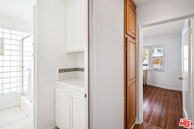 2205 ELM Avenue, Manhattan Beach, California 90266, 2 Bedrooms Bedrooms, ,2 BathroomsBathrooms,Residential,Sold,ELM,22148905