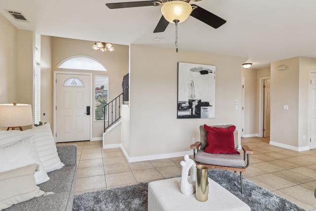 1215 Weaver St, San Diego CA: https://media.crmls.org/mediaz/f629850b-29b6-4e5f-98c9-691871befbb1.jpg