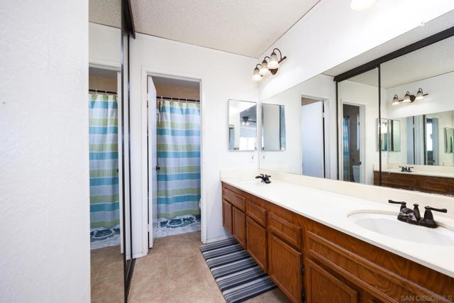 7837 Goode St, San Diego CA: https://media.crmls.org/mediaz/f6299755-0114-4b30-a962-df99359b2843.jpg