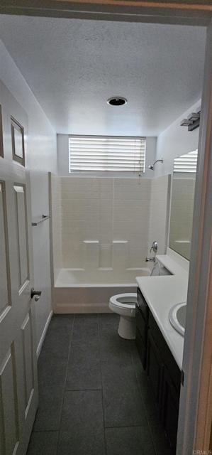 Image 24 of 41 For 1889 Knights Ferry Drive