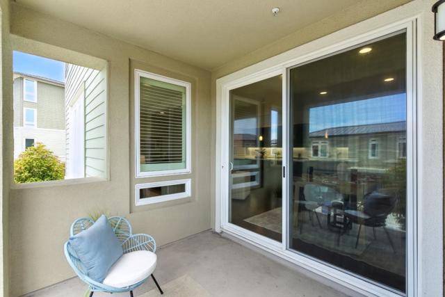 19 Waterline Place, Richmond CA: https://media.crmls.org/mediaz/f62ad476-8db5-48e6-b826-45baff00a685.jpg