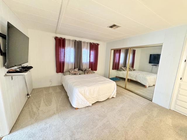 32075 Westchester Drive, Thousand Palms CA: https://media.crmls.org/mediaz/f62cacf2-1d42-4d13-bb68-b53975dd1a9b.jpg