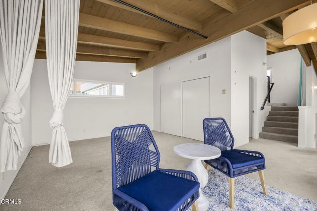1218 Cornwall Lane, Ventura CA: https://media.crmls.org/mediaz/f62eb9f9-8b7c-455d-b957-4cb8bae4aeee.jpg