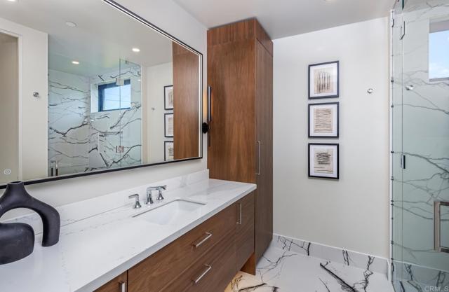 5170 Carlsbad Boulevard, Carlsbad CA: https://media.crmls.org/mediaz/f62fa25f-1dca-4717-b084-b94c2af70fd0.jpg