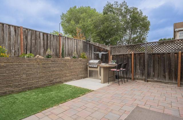 18106 Stonehaven, Salinas CA: https://media.crmls.org/mediaz/f62fbd83-2e1f-4259-8a21-ef0febc4f584.jpg
