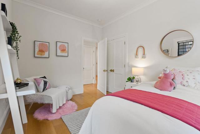 2853 Broderick Street, San Francisco CA: https://media.crmls.org/mediaz/f6328bf1-0a4c-46d1-8ae0-fbaa6d648ed4.jpg