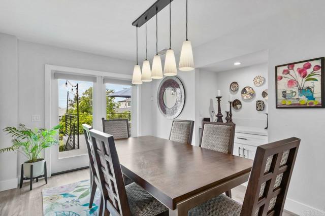 Detail Gallery Image 9 of 48 For 1522 Elevation Rd, San Diego,  CA 92110 - 3 Beds | 3/1 Baths