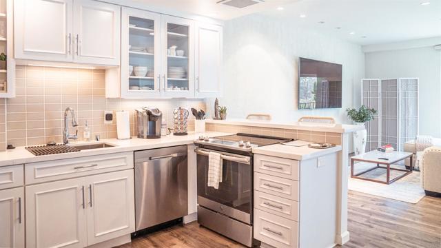 2005 Costa Del Mar Road, Carlsbad CA: https://media.crmls.org/mediaz/f6330bde-f9b6-4d73-9e83-1aa8acc90a85.jpg