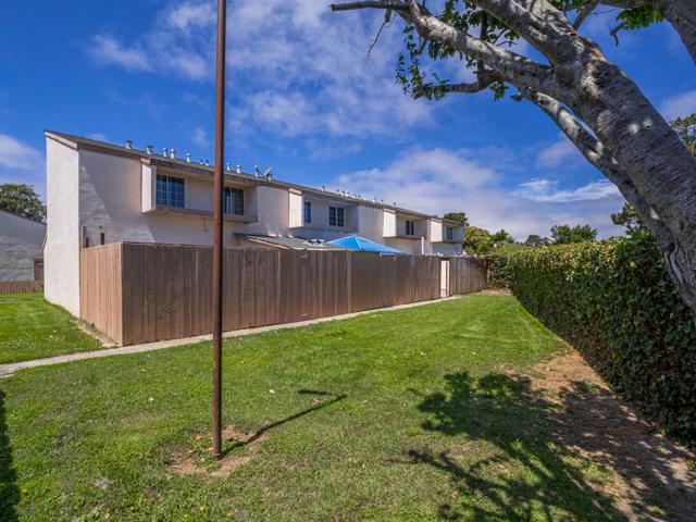 919 Acosta Plaza, Salinas CA: https://media.crmls.org/mediaz/f633279c-3ed6-4167-8364-dd16288c6550.jpg