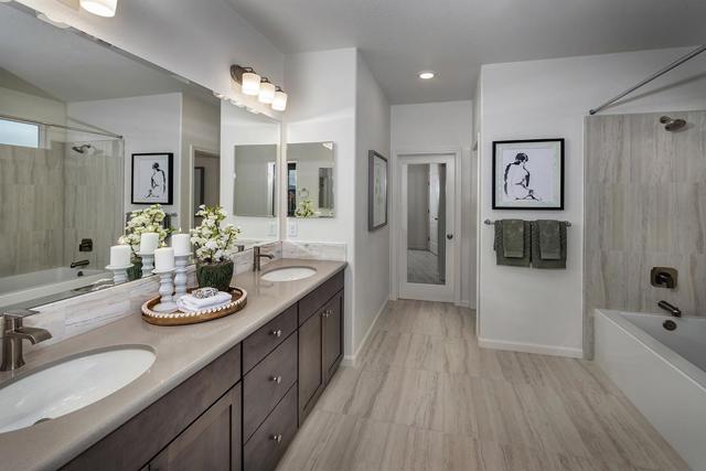 1871 Peony Street, Hollister CA: https://media.crmls.org/mediaz/f633f390-c813-4398-a864-ab66c4ac8ff4.jpg