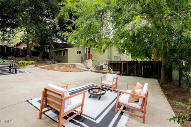 413 Sycamore Place, Sierra Madre CA: https://media.crmls.org/mediaz/f6347b1d-27ec-4782-a480-2b772f7625e1.jpg