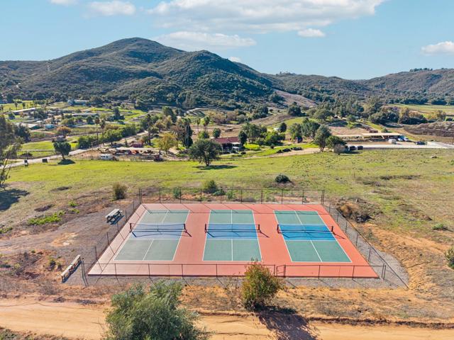 26086 Bear Valley Heights Road, Escondido CA: https://media.crmls.org/mediaz/f634825e-41c0-45d6-af47-871114d98c94.jpg