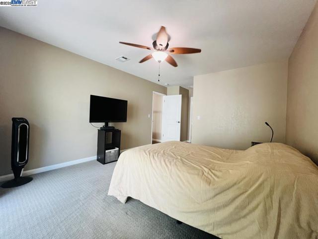 2418 Twinflower Ct, Martinez CA: https://media.crmls.org/mediaz/f634980b-a364-4b57-80bb-73e911f64d9e.jpg