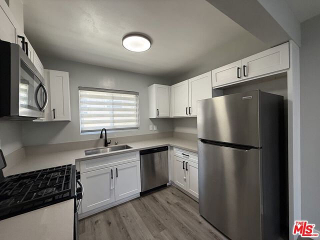 1185 W 22nd Street, San Pedro CA: https://media.crmls.org/mediaz/f6360e3f-32cc-4475-80e2-7f5a106d70ac.jpg
