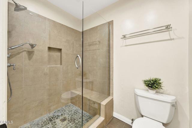 1127 E Del Mar Boulevard, Pasadena CA: https://media.crmls.org/mediaz/f6367e38-649f-4d10-af36-7a515b91a1dc.jpg
