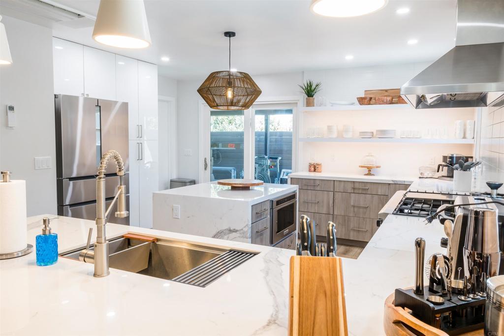 3761 Oleander Dr - photo 18