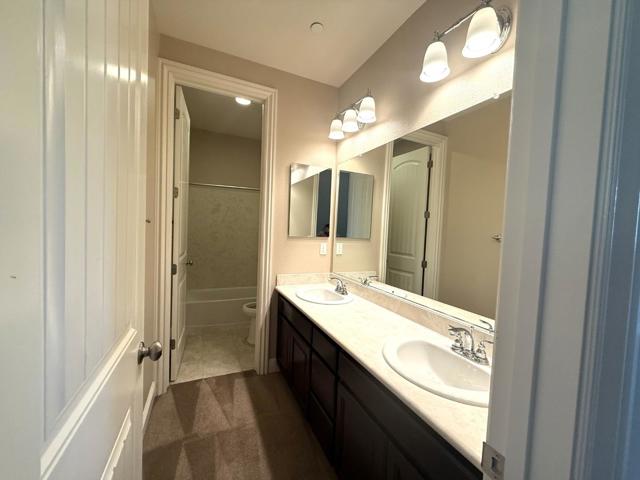 7862 Ridgeline Place, Dublin CA: https://media.crmls.org/mediaz/f6374f98-ab7c-44b1-9506-b683d4218cfd.jpg