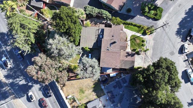 510 Sunnymount Avenue, Sunnyvale CA: https://media.crmls.org/mediaz/f6377176-a49c-45e0-97eb-f57d724c05cc.jpg