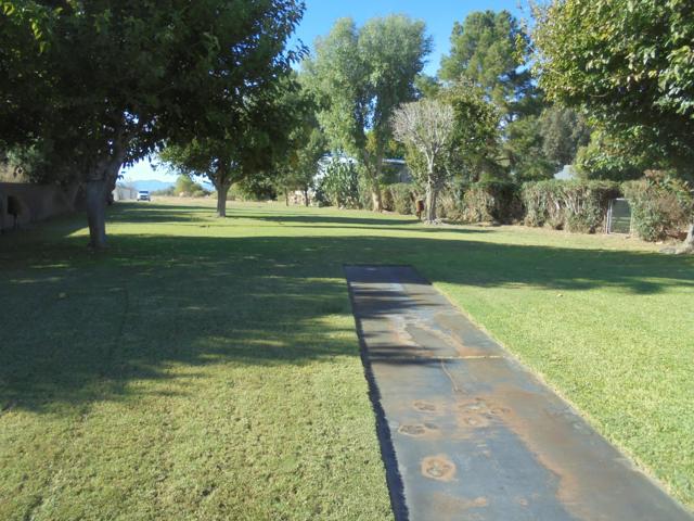 654 Riviera Dr., Blythe CA: https://media.crmls.org/mediaz/f637ab72-e0f4-4a86-b6c5-40e97a6542d9.jpg