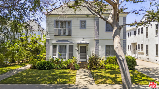 1235 S Orlando Avenue, Los Angeles CA: https://media.crmls.org/mediaz/f637d971-f77f-4beb-954b-224b751fec56.jpg