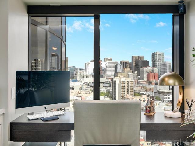 100 Harbor Drive, San Diego CA: https://media.crmls.org/mediaz/f63938bf-b120-4630-9d50-8621a17db20e.jpg