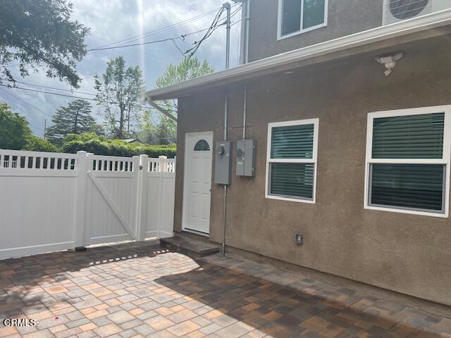 10307 Floralita Avenue, Sunland CA: https://media.crmls.org/mediaz/f6397447-1859-439a-923b-8bd5adfea845.jpg