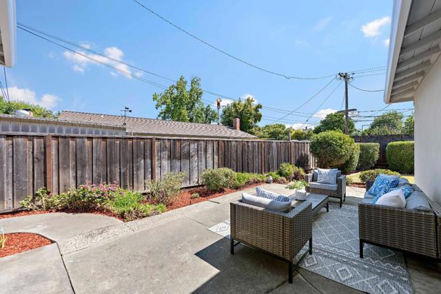 920 Longwood Lane, San Jose CA: https://media.crmls.org/mediaz/f639ff39-27dd-478c-af85-d8328042fad1.jpg