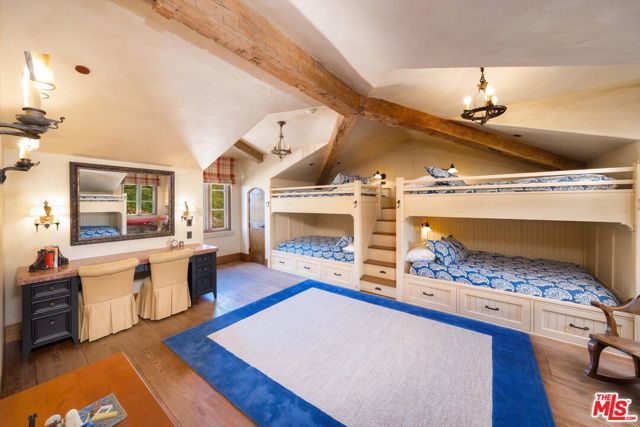 1915 Monte Alegre Drive, Carpinteria CA: https://media.crmls.org/mediaz/f63a3c3c-510d-4004-b9c8-12471fce3e7c.jpg