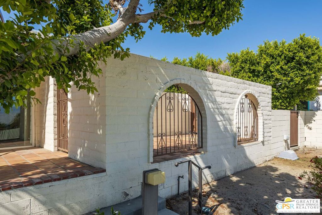 MLS #25591063PS image #3