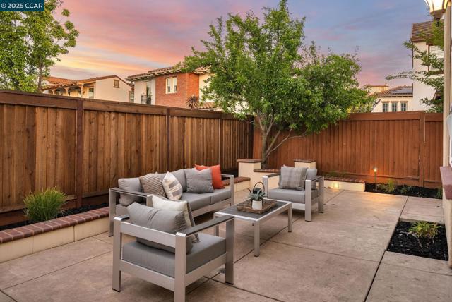 3467 Cashmere Street, Danville CA: https://media.crmls.org/mediaz/f63b0393-e6c6-4dc6-9893-0ce880ee618a.jpg