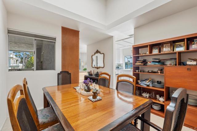 Detail Gallery Image 28 of 54 For 966 C Ave, Coronado,  CA 92118 - 2 Beds | 2 Baths