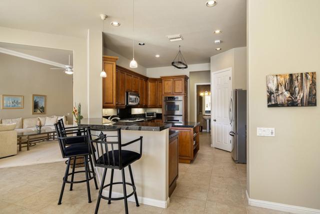 4 Hillcrest Drive, Palm Desert CA: https://media.crmls.org/mediaz/f63b9666-b815-4788-94c4-389705d988b2.jpg