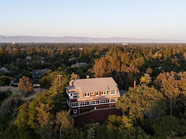 25671 Chapin Road, Los Altos Hills CA: https://media.crmls.org/mediaz/f63bb35c-aed0-4fa1-ab01-1a4e803d799c.jpg