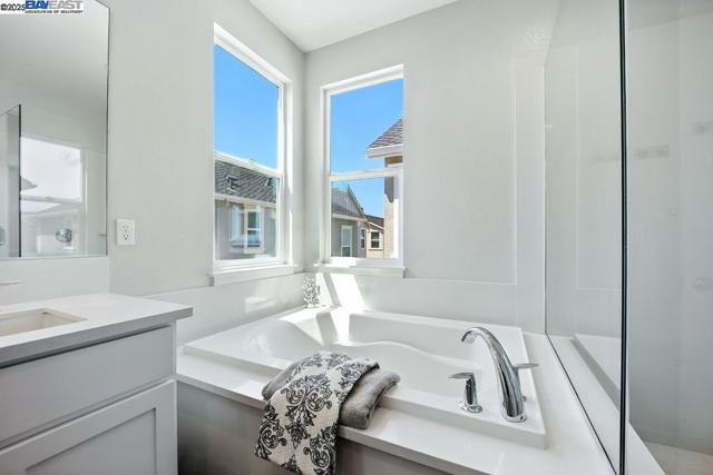 8360 Marine Way, Newark CA: https://media.crmls.org/mediaz/f63c6be2-b33f-45f4-b387-7abf498b3ca9.jpg