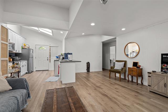 Detail Gallery Image 9 of 23 For 5369 Saxon St, San Diego,  CA 92115 - 4 Beds | 2 Baths