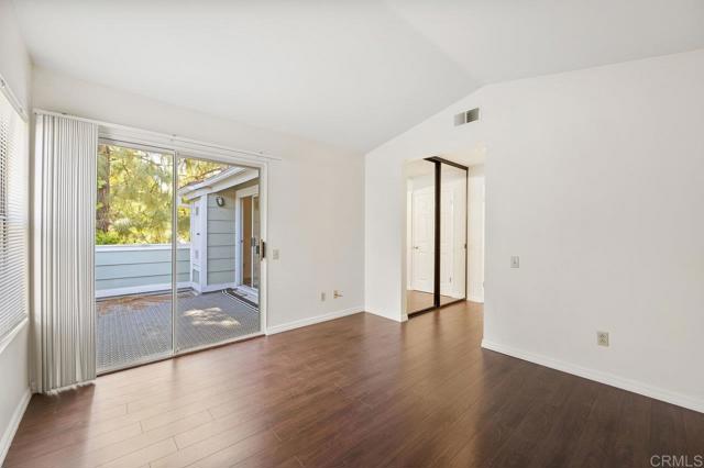 Detail Gallery Image 10 of 29 For 13398 Tiverton Rd, San Diego,  CA 92130 - 2 Beds | 2 Baths