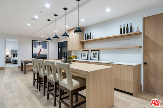 1011 Georgina Avenue, Santa Monica CA: https://media.crmls.org/mediaz/f63d5779-8b63-41b3-bc1b-d5a8ccc88e21.jpg