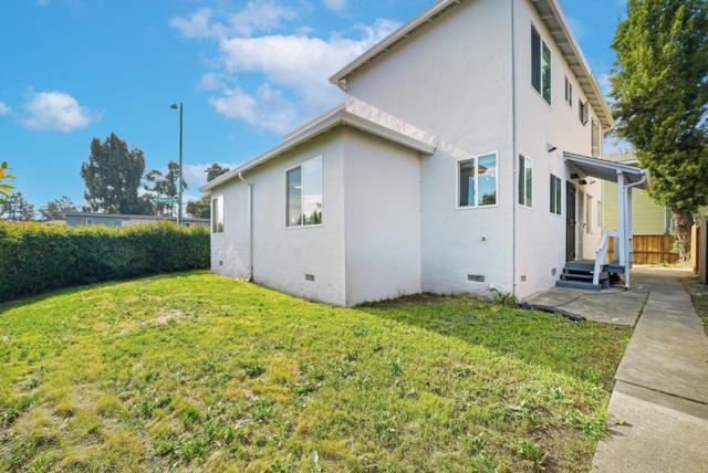7876 Bancroft Avenue, Oakland CA: https://media.crmls.org/mediaz/f63d96f9-a303-4fc9-bc0f-bd9d60117e34.jpg