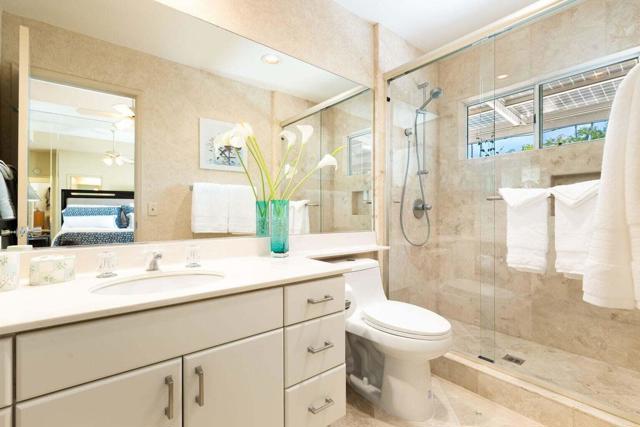 55649 Pinehurst, La Quinta CA: https://media.crmls.org/mediaz/f63e568c-0fec-4782-a4cd-f1cedadad342.jpg