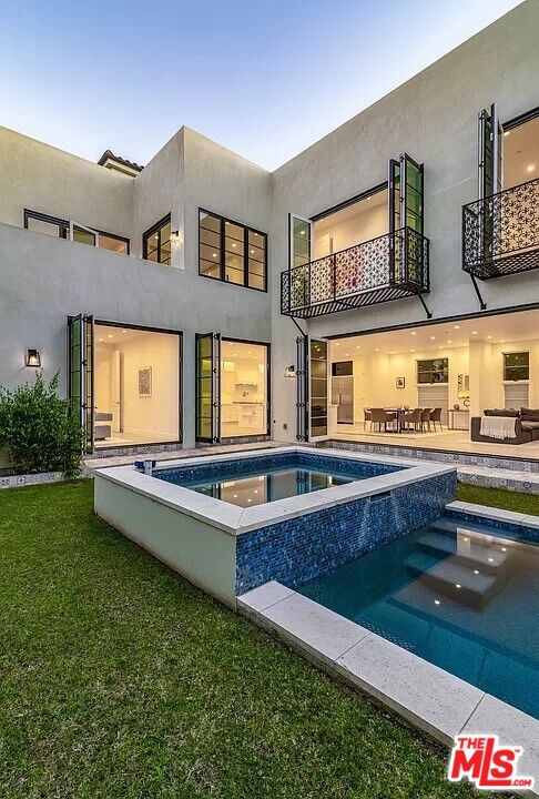 12509 W Sunset Boulevard, Los Angeles CA: https://media.crmls.org/mediaz/f63e8303-bf1e-4484-bd96-b743707b6d85.jpg