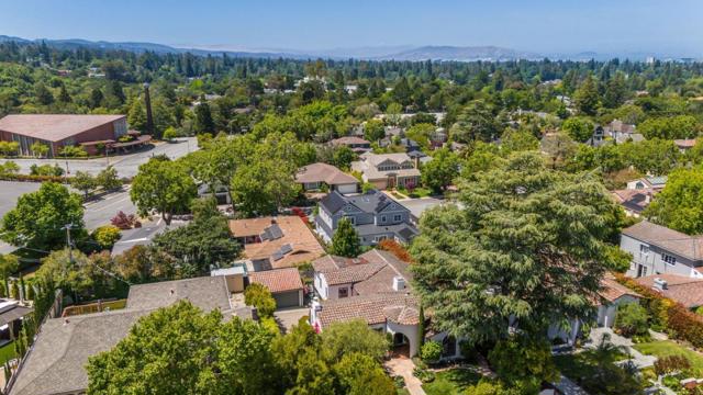 540 Parrott Drive, San Mateo CA: https://media.crmls.org/mediaz/f640331c-7849-4e08-bb34-f532acdf0a57.jpg