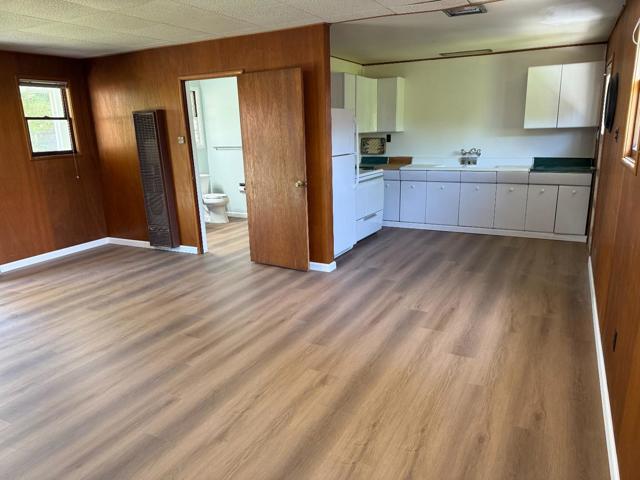 20575 Forest Avenue, Castro Valley CA: https://media.crmls.org/mediaz/f6412294-6284-4301-ab8d-2750544eb4cf.jpg